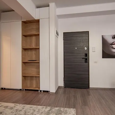 Gooapartments One Mamaia Nord Apartmán *